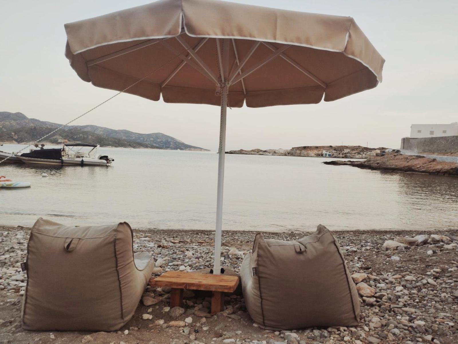 Agios Nikolaos Beach House Kímolos Esterno foto