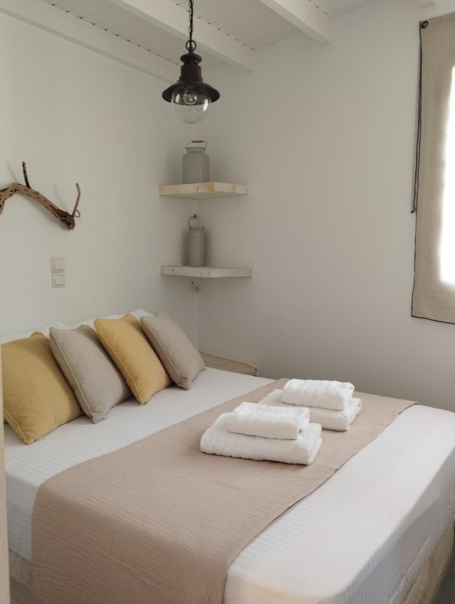 Agios Nikolaos Beach House Kímolos Esterno foto